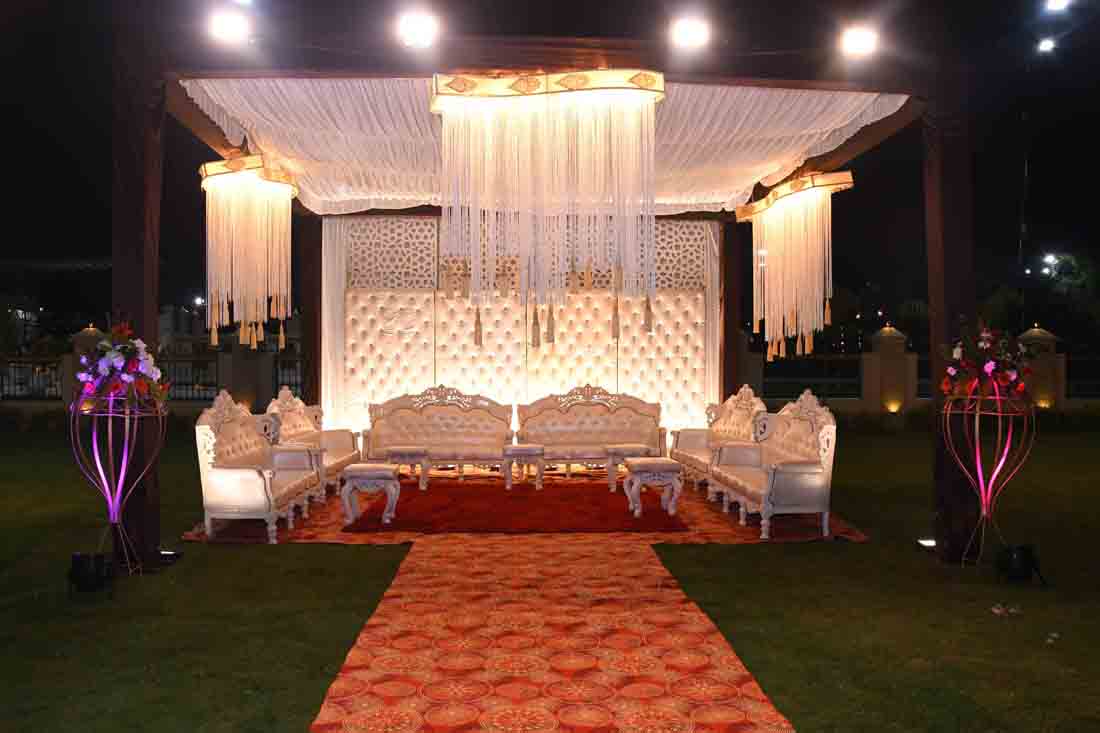 Mayur Hotal